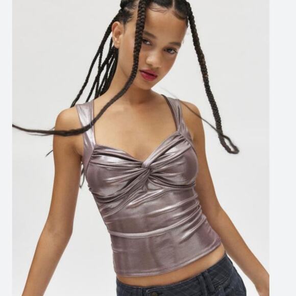 Urban Outfitters Silence + Noise Suri Twist-Front
Tank Top in Bronze siz… - Picture 1 of 8